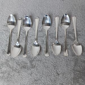Set of‎ 8 Oneida Silversmiths Silver Plate Clairhill-Fairhill Teaspoons